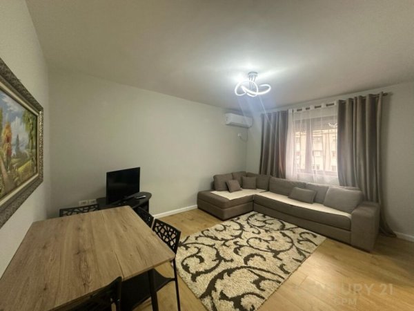 Tirane, jepet me qera apartament 1+1 Kati 4, 59 m² 550 € (21 Dhjetori)