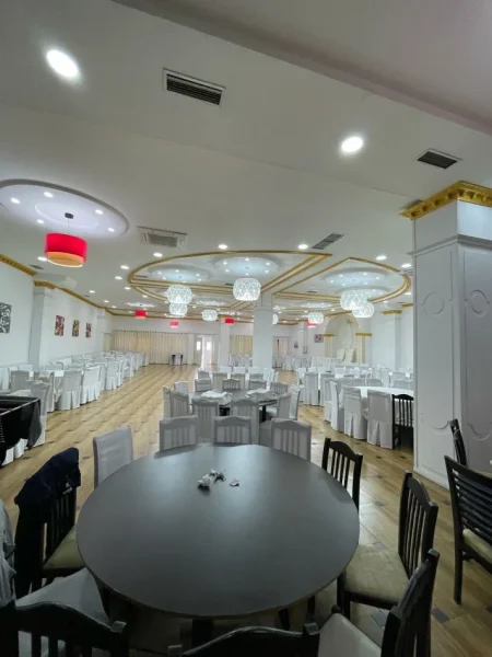 Tirane, jepet me qera Kati 0, 550 m² 3.000 € (siri kodra , nenstacioni elektrik)