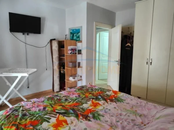 Tirane, jepet me qera apartament 2+1 Kati 7, 84 m² 600 € (Ruga 5 Maji)
