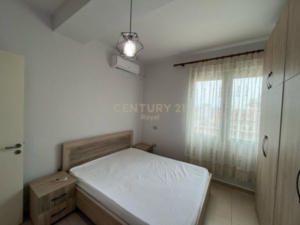 Tirane, jepet me qera apartament 1+1 Kati 8, 70 m² 550 € (Rruga Siri Kodra)