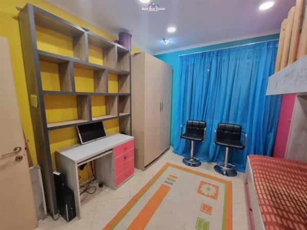 Tirane, jepet me qera apartament 2+1 Kati 7, 106 m² 470 € (astir)