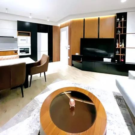 Tirane, shitet apartament 2+1 , 96 m² 145.000 € (ASTIR)