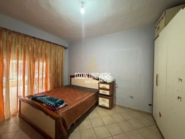 Tirane, jepet me qera apartament 2+1+Ballkon Kati 2, 70 m² 450 € (Kombinat)