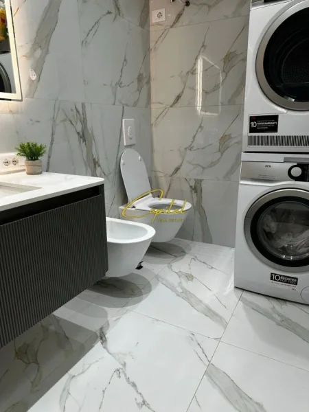 Tirane, shitet apartament 2+1 Kati 7, 96 m² 253.000 € (XHANFIZE KEKO)