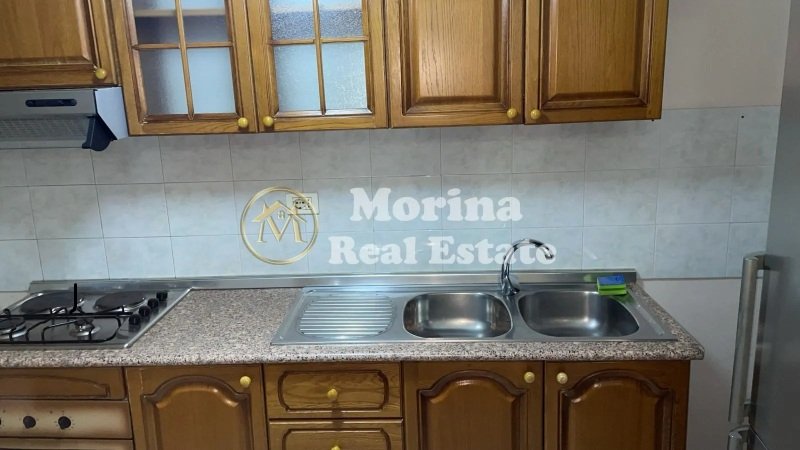 Tirane, jepet me qera apartament 1+1 Kati 5, 60 m² 450 € (21 Dhjetori)