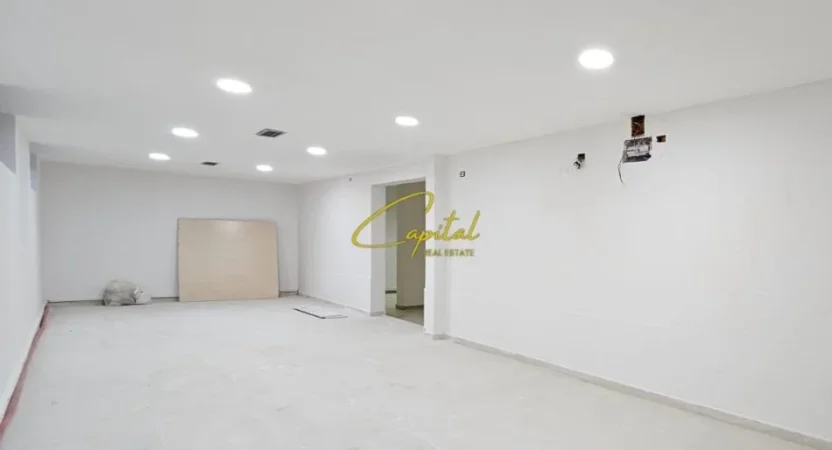 Tirane, jepet me qera dyqan Kati 0, 270 m² 3.200 € (KOMUNA E PARISIT)