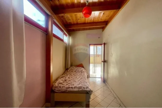 Tirane, jepet me qera apartament 2+1 Kati 2, 90 m² 300 € (Kthesa Kamzes)