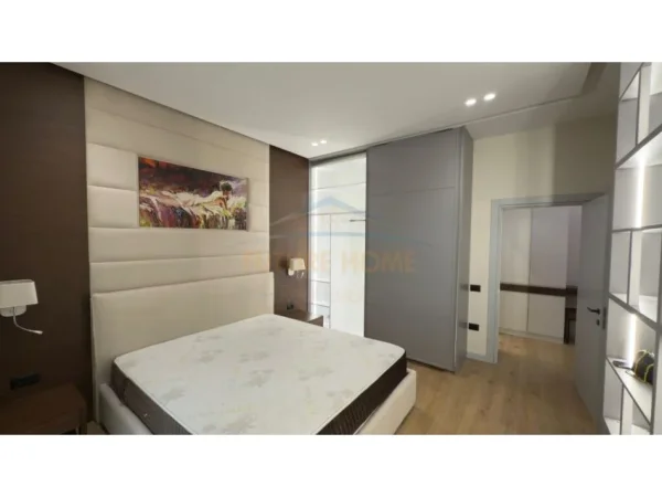 Tirane, jepet me qera apartament 1+1 Kati 8, 76 m² 850 € (Rruga e Kavajes)