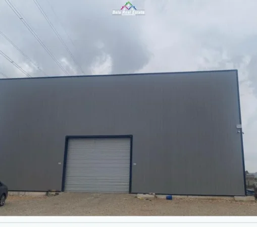 Tirane, jepet me qera magazine Kati 0, 1.650 m² 1.500 € (rinas)