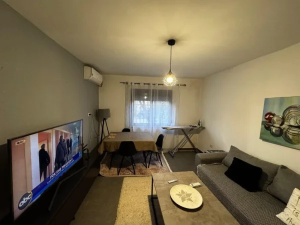 Tirane, shitet apartament 1+1 Kati 1, 56 m² 75.000 € (Te Katrori)