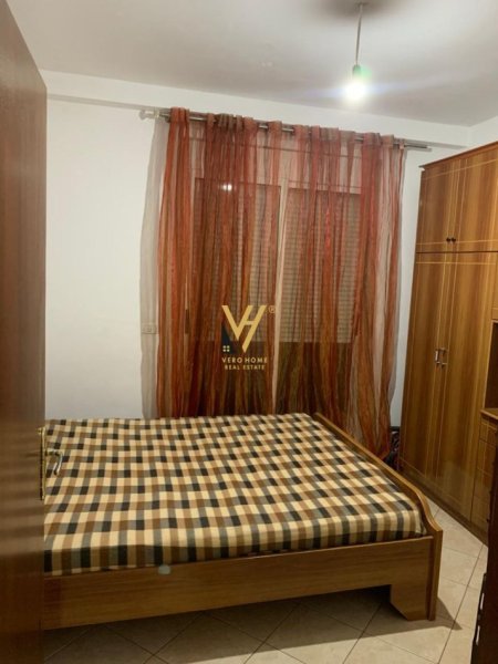 Tirane, jepet me qera apartament 1+1+Ballkon Kati 3, 70 m² 450 € (KODRA E DIELLIT)