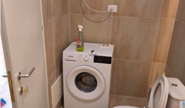 Tirane, jepet me qera apartament 2+1+Ballkon Kati 2, 119 m² 500 € (5 MAJI)
