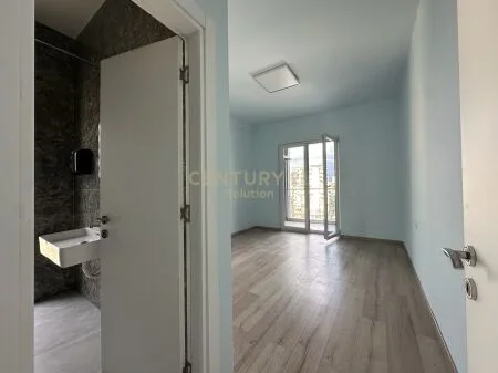 Tirane, shitet apartament 2+1+Ballkon Kati 6, 110 m² 285.000 € (rruga sali butka)