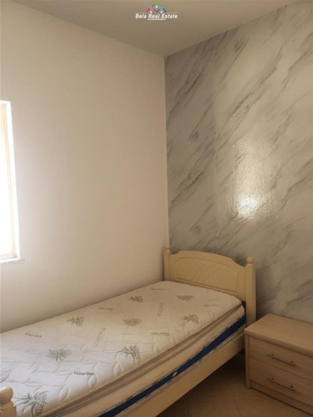 Tirane, jepet me qera apartament 2+1 Kati 2, 140 m² 550 € (Fusha e Aviacionit)