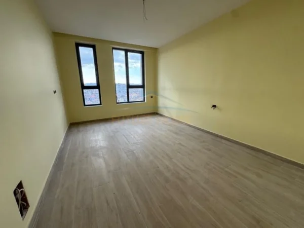 Tirane, shitet apartament 3+1+Ballkon Kati 8, 132 m² 237.060 € (BULEVARDI I RI)