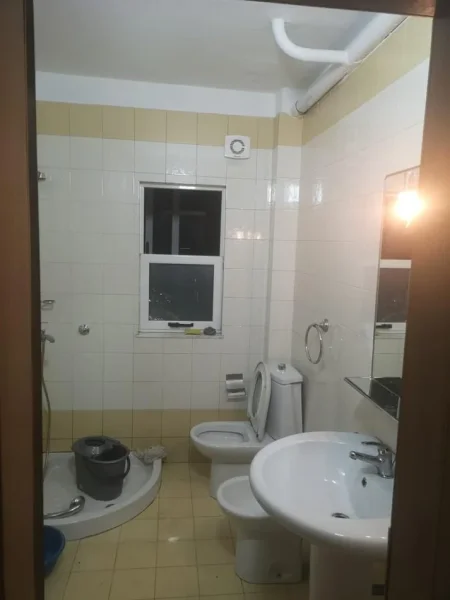 Tirane, shitet apartament 3+1 Kati 3, 93 m² 150.000 € (Rruga Babe Rexha)