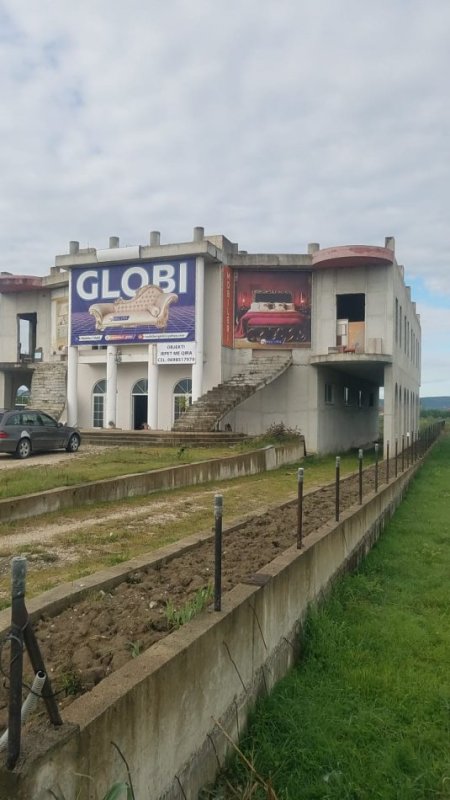 Kruje, shitet ambjent biznesi Kati 2, 1.520 m² (Nacionale Tirane-Fushë kruje (Qereke))
