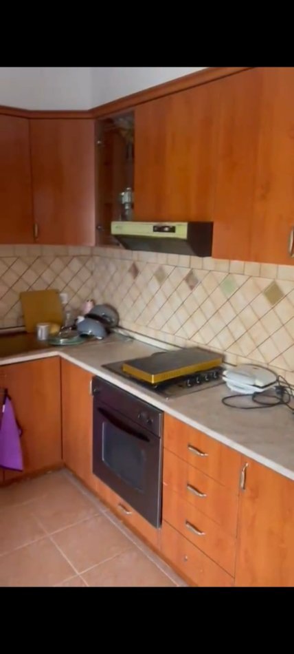 Tirane, jepet me qera apartament 1+1 Kati 3, 50 m² 430 € (Fusha Aviacionnit)