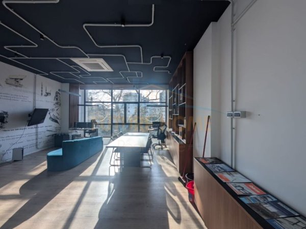 Durres, shitet ambjent biznesi Kati 2, 66 m² 130.000 € (Qendër, Durrës)