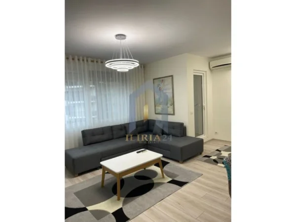 Apartament 1+1 me qira “Rruga Kosovareve”