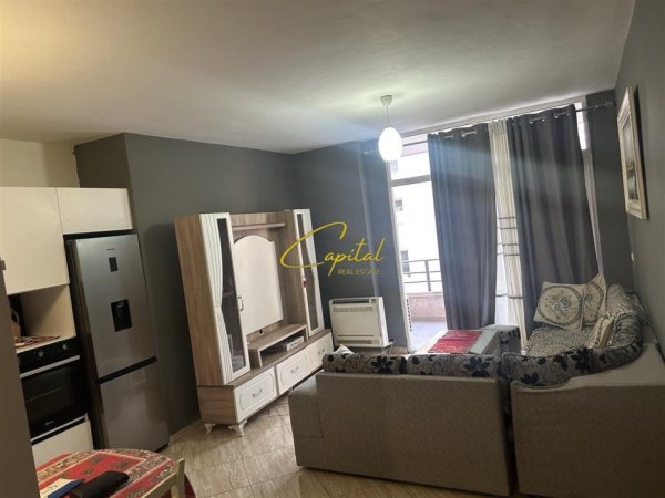 Tirane, jepet me qera apartament 2+1 Kati 2, 110 m² 600 € (ASTIR)