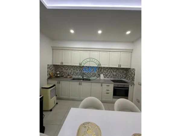 Durres, shitet apartament 2+1 Kati 9, 88 m² 115.000 € (Plazh)