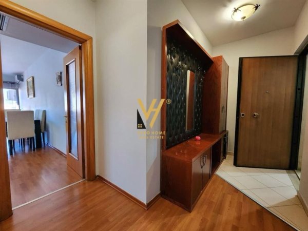 Tirane, jepet me qera apartament 1+1+Ballkon Kati 9, 70 m² 520 € (ZOGU I ZI)