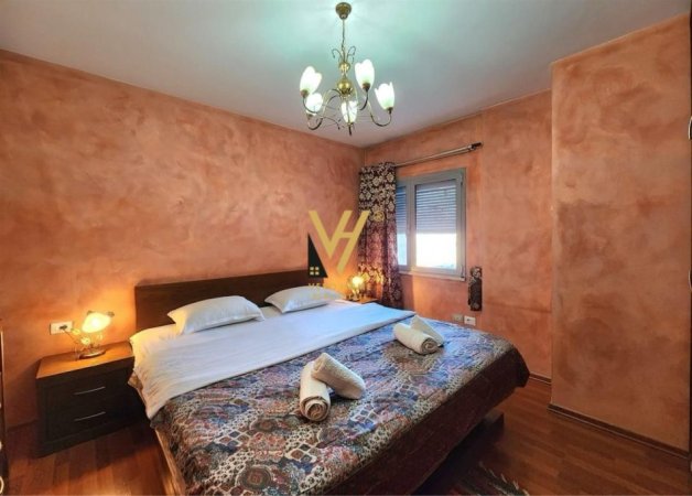 Tirane, jepet me qera apartament 1+1+Ballkon Kati 9, 70 m² 520 € (ZOGU I ZI)