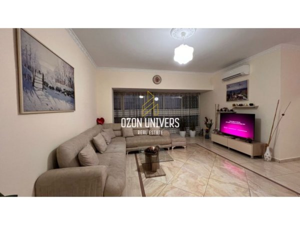 Tirane, shitet apartament 3+1+Ballkon Kati 8, 122 m² 280.000 €