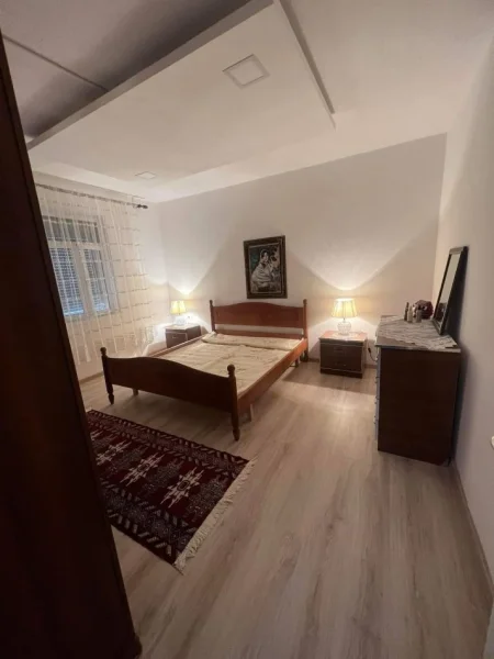 Gjirokaster, shes apartament 1+1+Ballkon Kati 4, 70 m² 55.000 € (gjirokaster)
