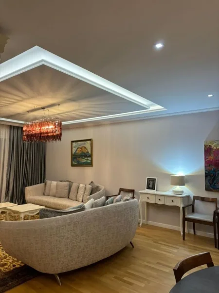 Tirane, shitet apartament 3+1 Kati 3, 171 m² 360.000 € (Kopshti Botanik)