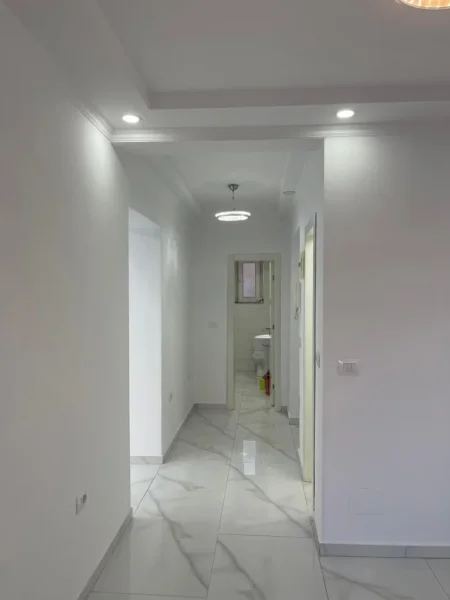 Tirane, shitet apartament 1+1+Aneks+Ballkon Kati 2, 57 m² 145.000 € (rruga e dibres)