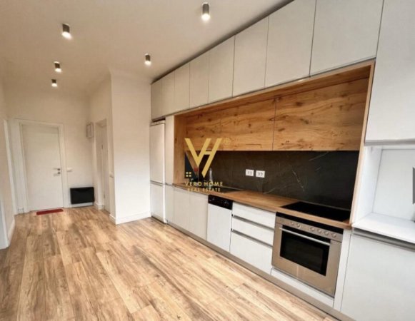 Tirane, jepet me qera apartament 2+1+Ballkon Kati 4, 95 m² 650 € (RRUGA E KAVAJES)