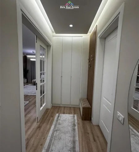 Tirane, shes apartament 2+1+Ballkon Kati 7, 112 m² 252.900 € (xhamllik)