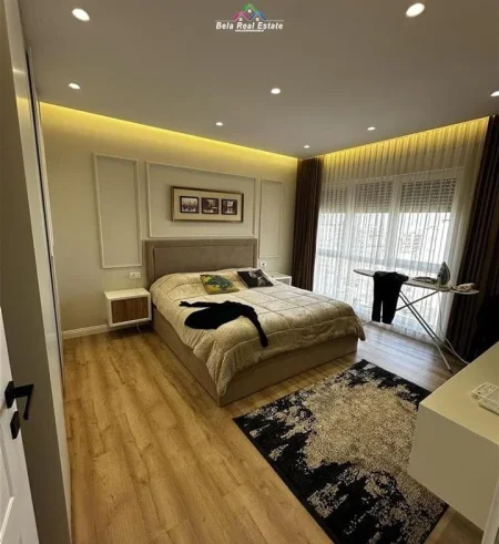 Tirane, shes apartament 2+1+Ballkon Kati 7, 112 m² 252.900 € (xhamllik)