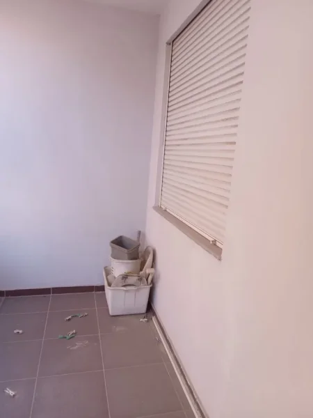 Durres, jepet me qera apartament 1+1+Ballkon Kati 2, 60 m² 300 € (Pavaresia)