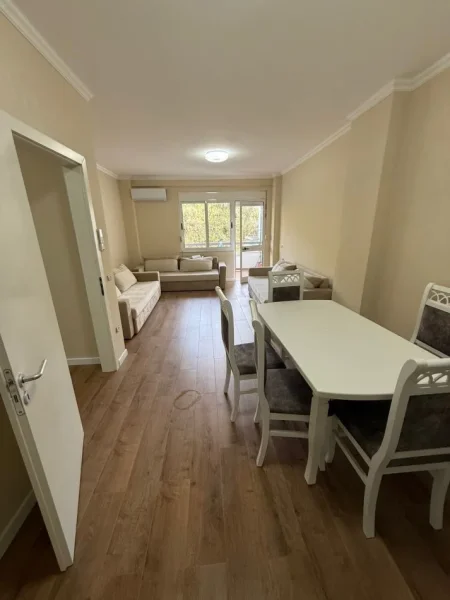 Durres, shitet apartament 1+1+Ballkon Kati 2, 74 m² 73.000 € 