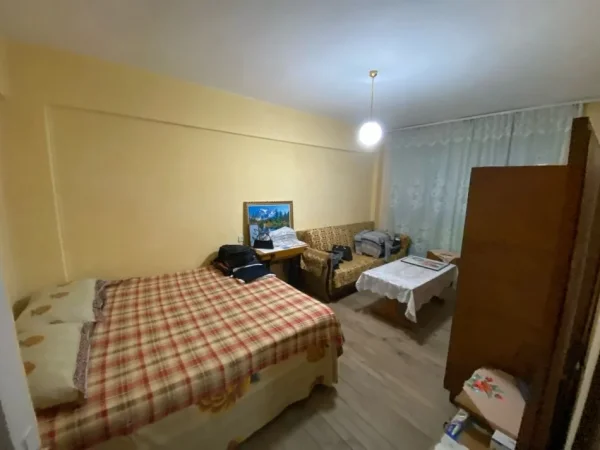 Durres, shitet apartament 2+1+Aneks+Ballkon Kati 3, 83 m² 73.000 € (Kryqi i Kuq| Stadiumi)