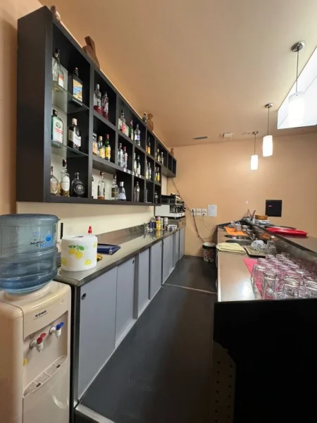 Durres, shitet ambjent biznesi Kati 0, 83 m² 200.000 € (Ish Rajoni| Lagja 5)