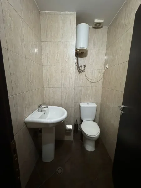Durres, shitet ambjent biznesi Kati 0, 83 m² 200.000 € (Ish Rajoni| Lagja 5)