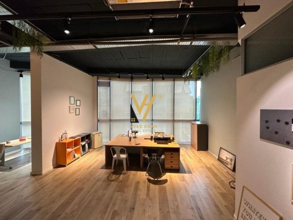 Tirane, jepet me qera zyre Kati 2, 52 m² 1.500 € (MYSLYM SHYRI)
