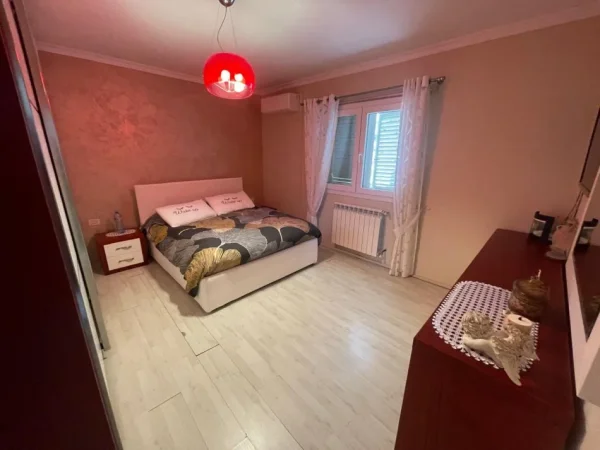 Durres, shitet apartament 2+1+Aneks+Ballkon Kati 6, 118 m² 230.000 € (Vollga)