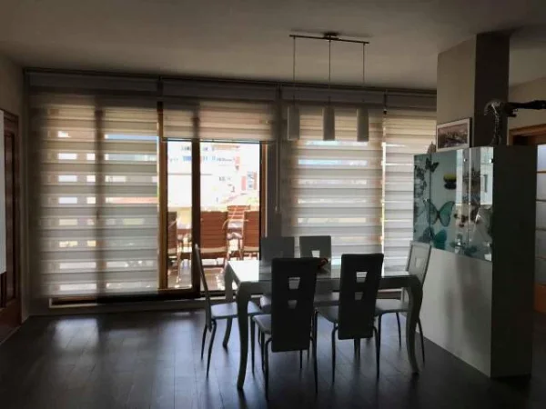 Tirane, jap me qera Vile 3 Katshe Kati 3, 1.370 m² 5.500 Euro (Mine Peza)