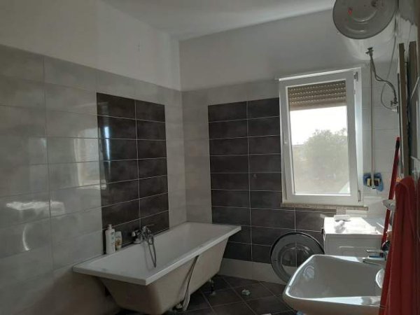 Kavaje, shes apartament 5+1+A+BLK Kati 5, 310 m² 240.000 Euro (mbrapa “Hotel Marika” plazh Golem)