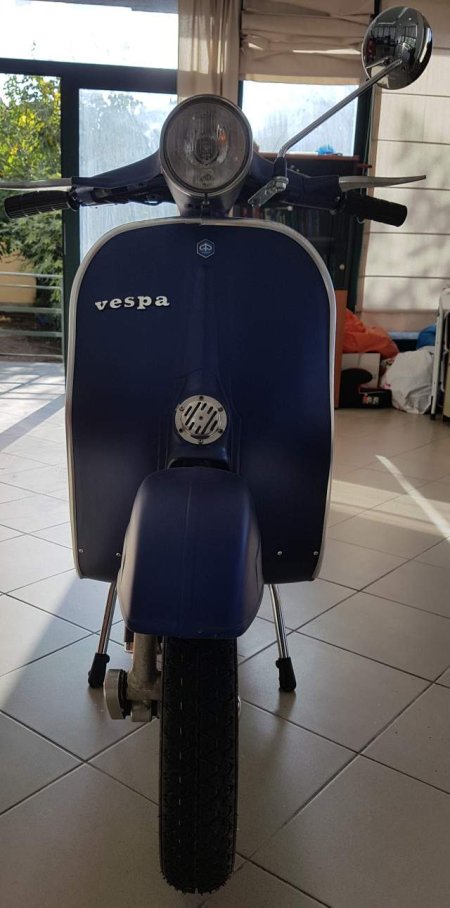 Tirane, shes Scooter Vespa Primavera Viti 1979, 3.000 Euro