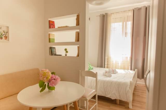Tirane, jap me qera garsonier Kati 5, 40 m² 3.500 Leke