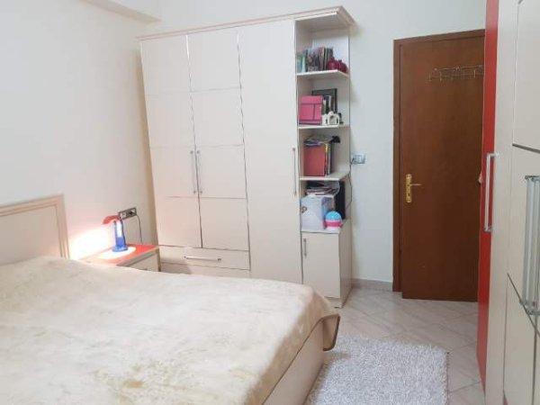 Elbasan, shitet apartament 75 m² 5.500.000 Leke