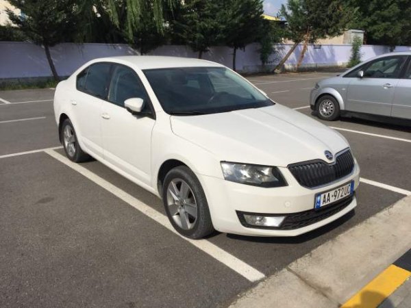 Tirane, jap me qera makine Fiat Modele te ndryshme Viti 2019, 15 Euro