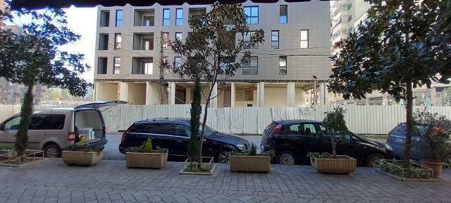 Tirane, jepet me qera ambjent biznesi Kati 0, 400 m² 6.200 Euro (Rruga Hasan Alla)
