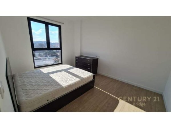 Tirane, jepet me qera apartament 3+1+BLK Kati 2, 115 m² 480 Euro